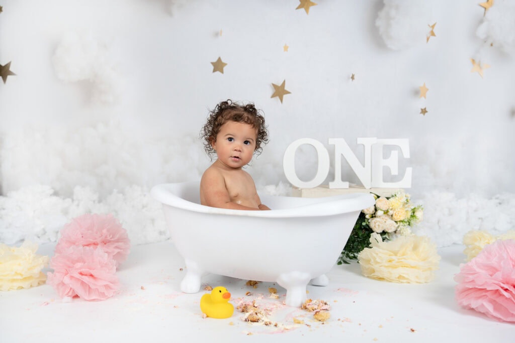 nina-rae-cake-smash-dinas-powys-14